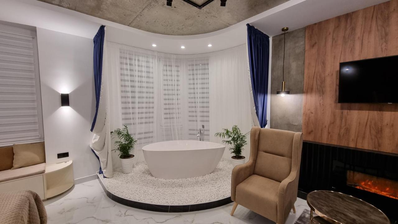 Неймовірний Пентхаус "Сьоме Небо" Oujhorod Extérieur photo