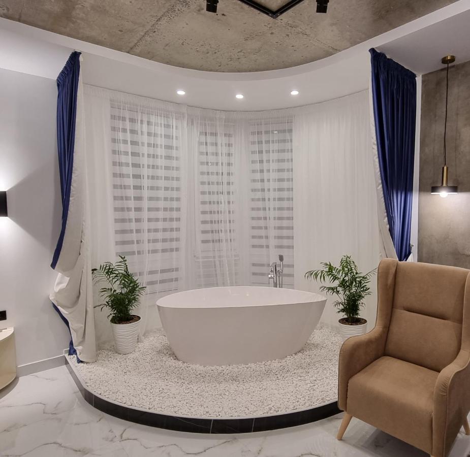 Неймовірний Пентхаус "Сьоме Небо" Oujhorod Extérieur photo